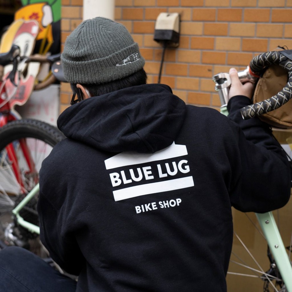 BLUE LUG / house logo hoodie (black)